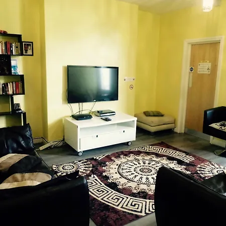 The Queens Hostel * Bristol
