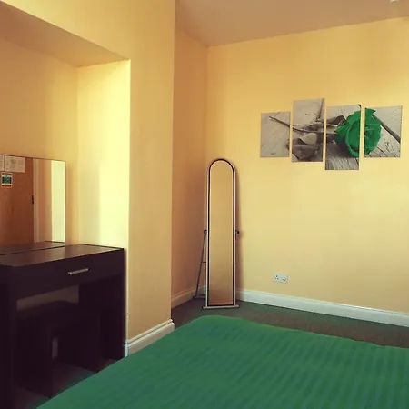 Hostel The Queens Bristol