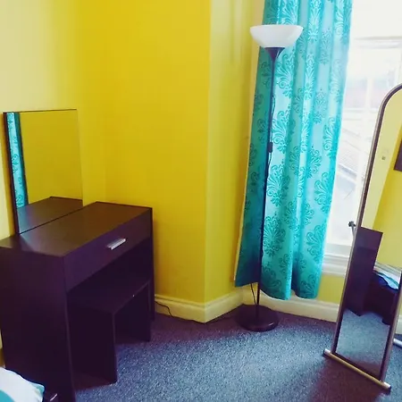 Hostel The Queens