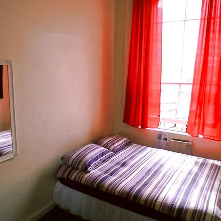 Vandrarhem The Queens Hostel *