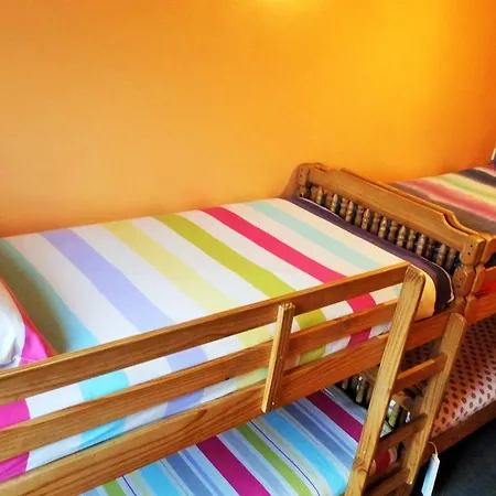 The Queens Hostel Hostel *
